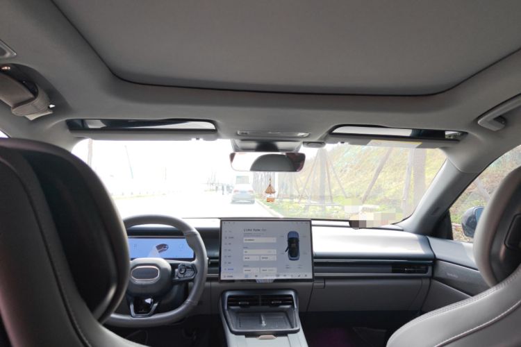 Used Lynk & Co 07 2024 EM-P 126 Long-Range Halo Headliner