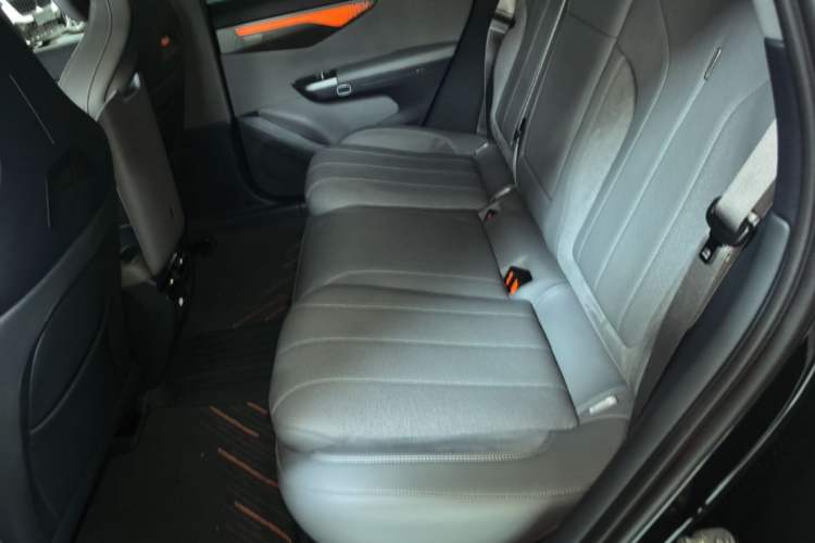 Used Lynk & Co 07 2024 EM-P 126 Long-Range Ultra Left Rear Seat