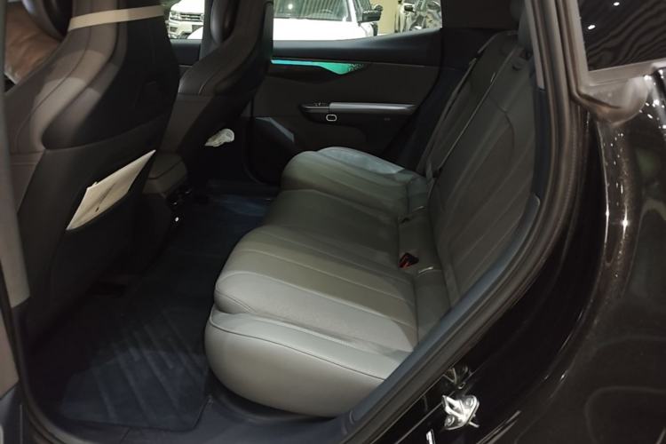 Used Lynk & Co 07 2024 EM-P 126 Long-Range Halo Left Rear Seat