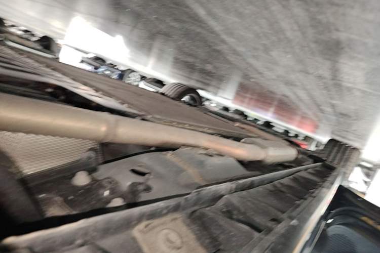 Used Lynk & Co 07 2024 EM-P 126 Long-Range Halo Left Side Sill