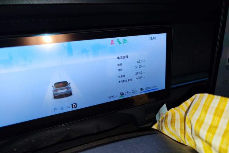 Used Lynk & Co 07 2024 EM-P 126 Long-Range Ultra Odometer Close Up