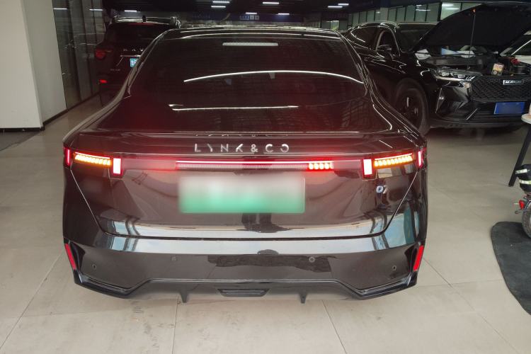 Used Lynk & Co 07 2024 EM-P 126 Long-Range Halo Rear