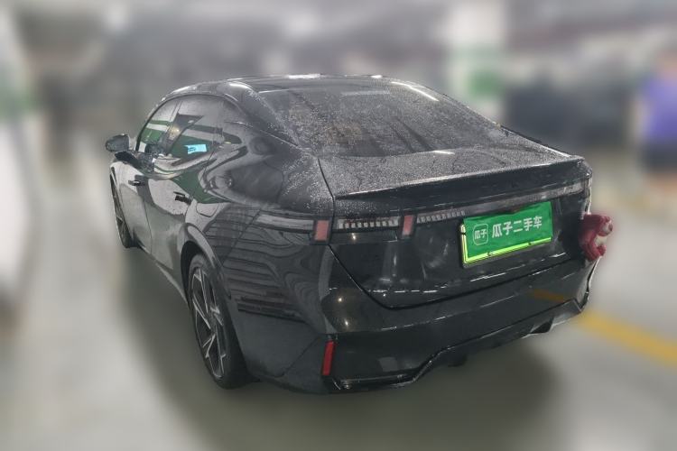 Used Lynk & Co 07 2024 EM-P 126 Long-Range Halo Rear Left 45 Deg