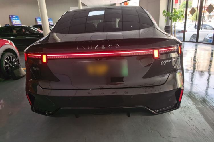 Used Lynk & Co 07 2024 EM-P 126 Long-Range Ultra Rear