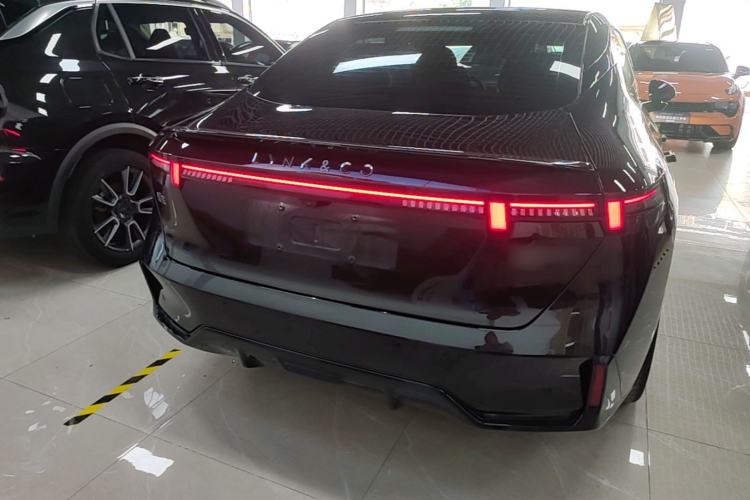 Used Lynk & Co 07 2024 EM-P 126 Long-Range Halo Rear