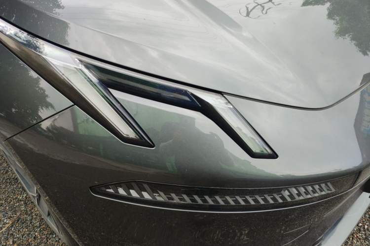 Used Lynk & Co 07 2024 EM-P 126 Long-Range Halo Right Front Headlight