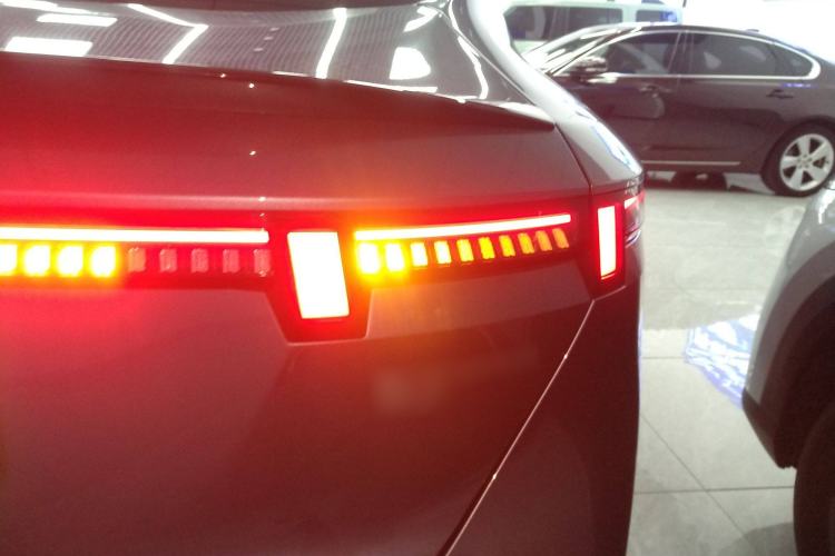 Used Lynk & Co 07 2024 EM-P 126 Long-Range Ultra Right Rear Taillight