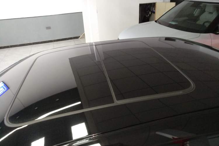Used Lynk & Co 07 2024 EM-P 126 Long-Range Ultra Roof