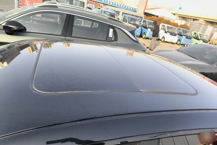 Used Lynk & Co 07 2024 EM-P 126 Long-Range Ultra Roof