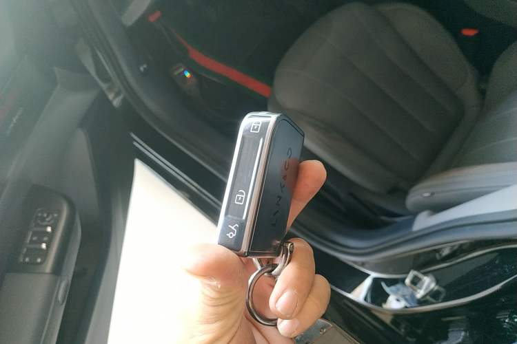 Used Lynk & Co 07 2024 EM-P 126 Long-Range Ultra Vehicle Key