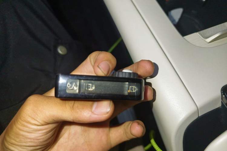 Used Lynk & Co 07 2024 EM-P 126 Long-Range Halo Vehicle Key