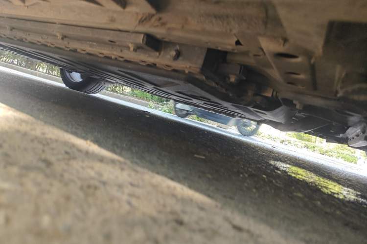 Used Lynk & Co 07 2024 EM-P 126 Long-Range Ultra Chassis Front Right