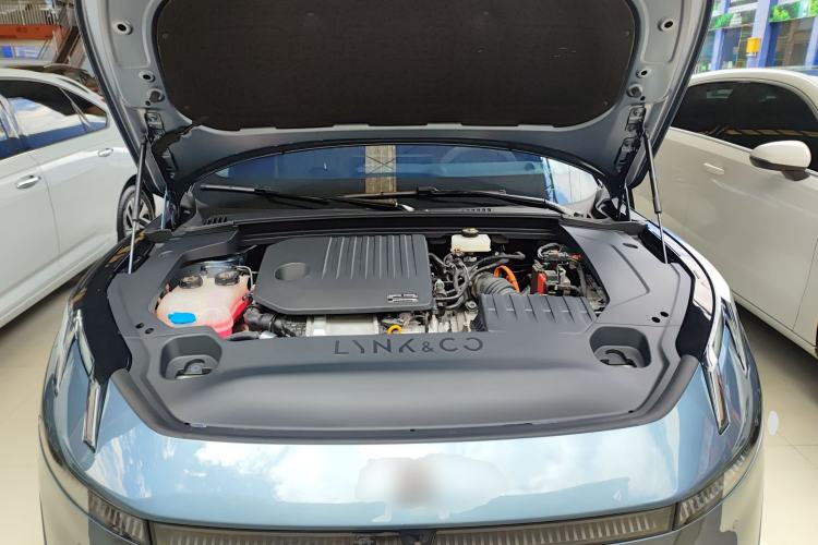 Used Lynk & Co 07 2024 EM-P 126 Long-Range Pro Engine Bay