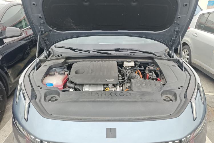 Used Lynk & Co 07 2024 EM-P 126 Long-Range Ultra Engine Bay