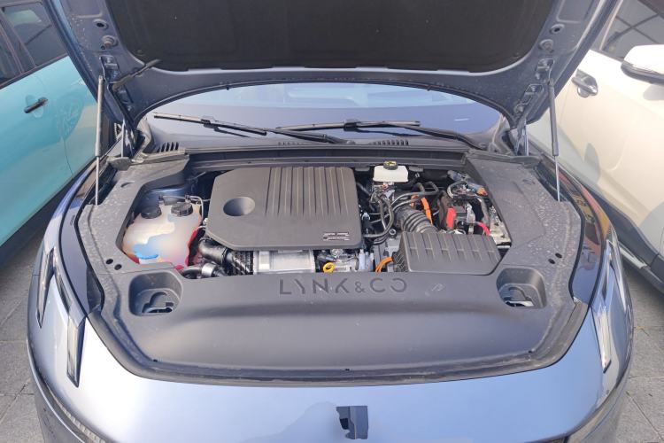 Used Lynk & Co 07 2024 EM-P 126 Long-Range Ultra Engine Bay
