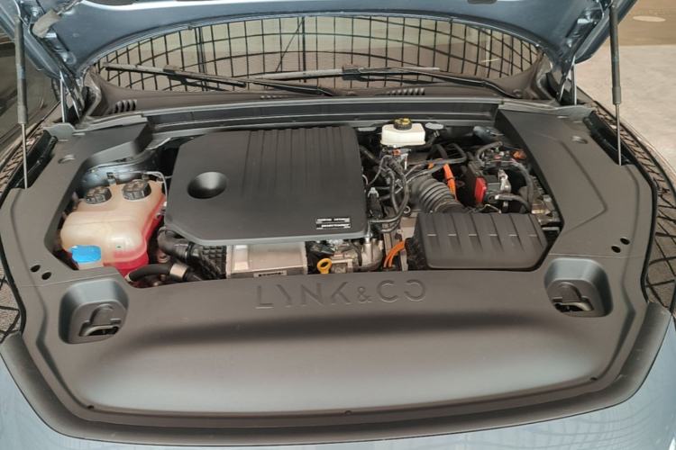 Used Lynk & Co 07 2024 EM-P 126 Long-Range Ultra Engine Bay