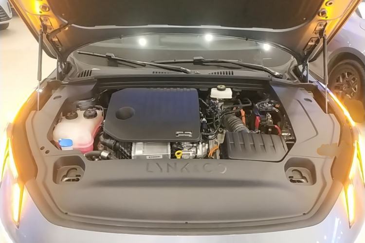 Used Lynk & Co 07 2024 EM-P 126 Long-Range Ultra Engine Bay