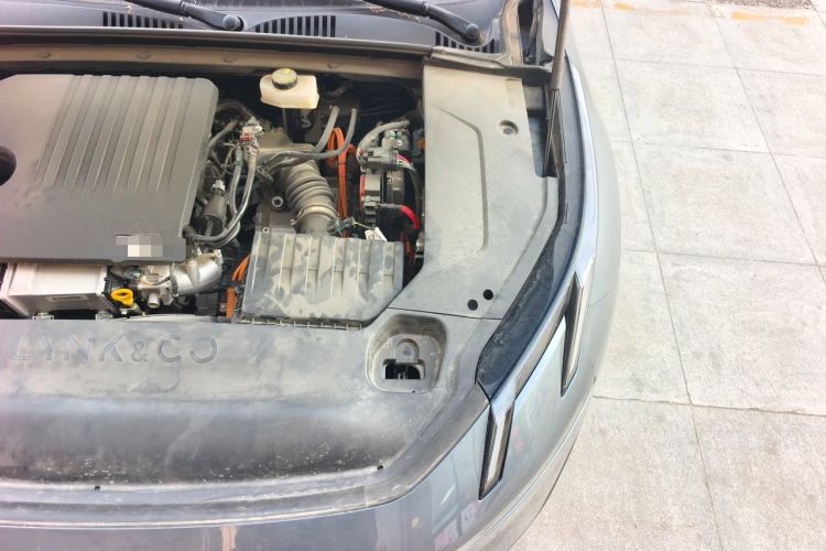 Used Lynk & Co 07 2024 EM-P 126 Long-Range Ultra Engine Bay Left