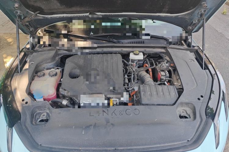 Used Lynk & Co 07 2024 EM-P 126 Long-Range Ultra Engine Bay