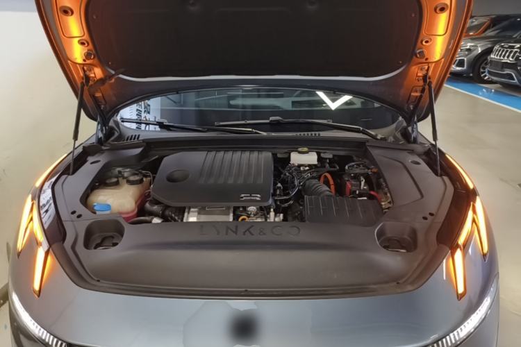 Used Lynk & Co 07 2024 EM-P 126 Long-Range Ultra Engine Bay