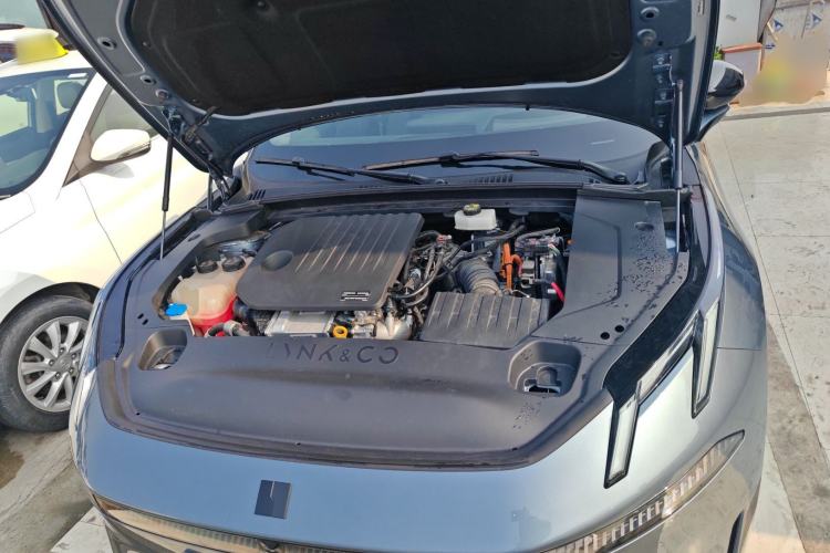 Used Lynk & Co 07 2024 EM-P 126 Long-Range Ultra Engine Bay