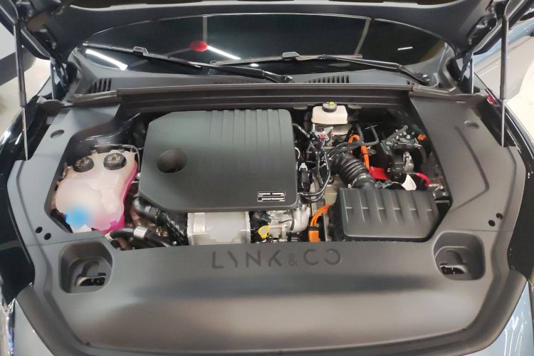 Used Lynk & Co 07 2024 EM-P 126 Long-Range Ultra Engine Bay