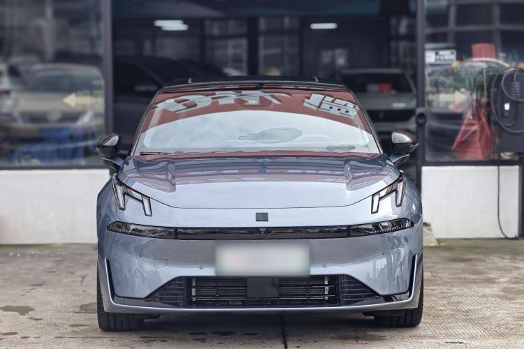 Used Lynk & Co 07 2024 EM-P 126 Long-Range Ultra Exterior 1