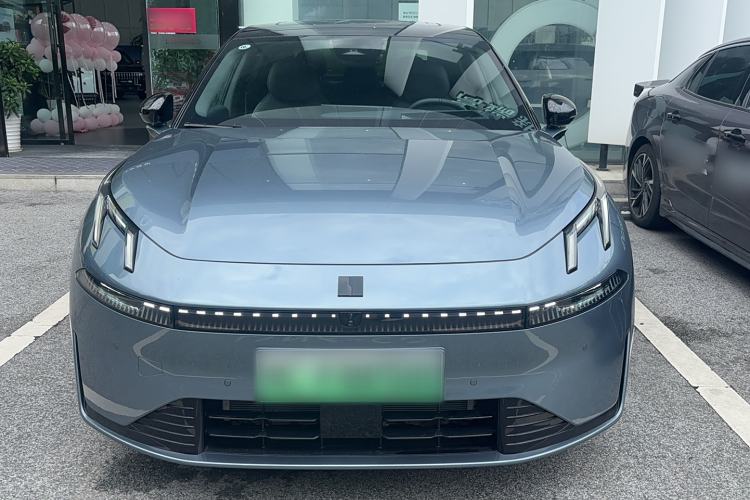 Used Lynk & Co 07 2024 EM-P 126 Long-Range Ultra Exterior 1