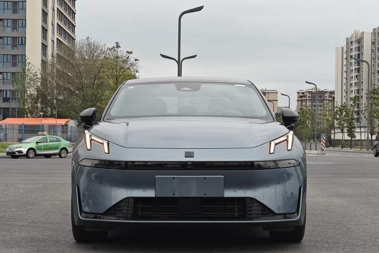 Used Lynk & Co 07 2024 EM-P 126 Long-Range Ultra Exterior 1