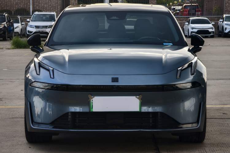 Used Lynk & Co 07 2024 EM-P 126 Long-Range Ultra Exterior 1