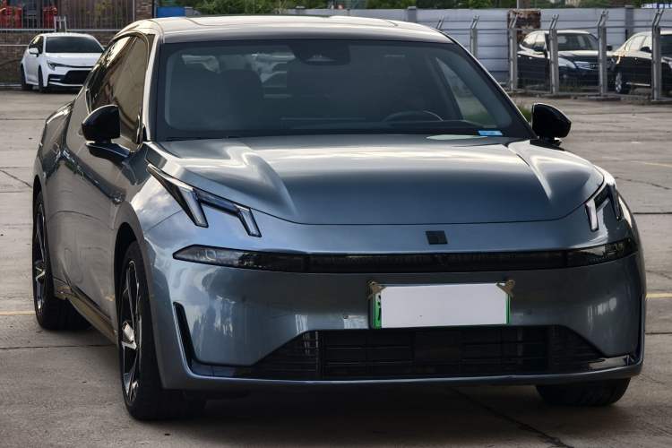 Used Lynk & Co 07 2024 EM-P 126 Long-Range Ultra Exterior 2
