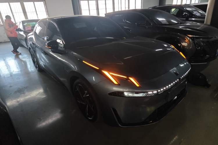 Used Lynk & Co 07 2024 EM-P 126 Long-Range Ultra Exterior 2