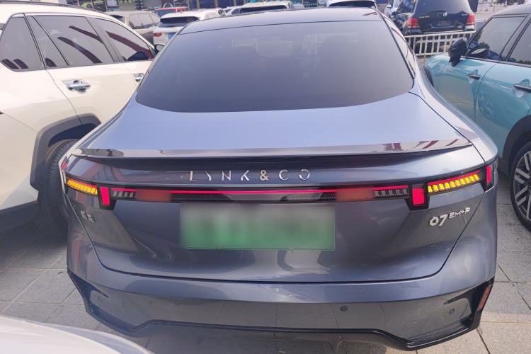 Used Lynk & Co 07 2024 EM-P 126 Long-Range Ultra Exterior 4