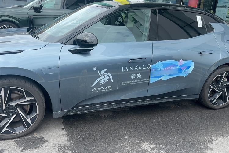 Used Lynk & Co 07 2024 EM-P 126 Long-Range Ultra Exterior 5