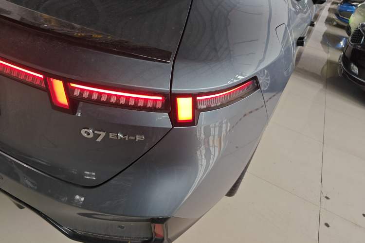 Used Lynk & Co 07 2024 EM-P 126 Long-Range Ultra Exterior 6