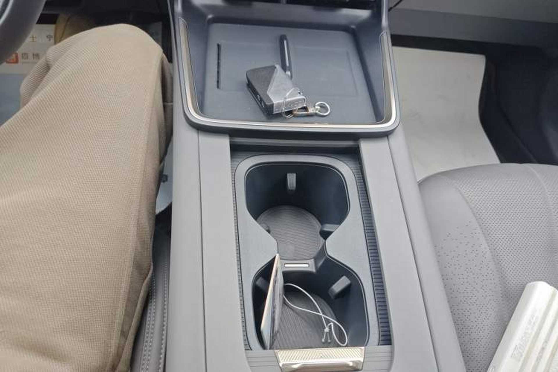 Used Lynk & Co 07 2024 EM-P 126 Long-Range Ultra Gear Lever