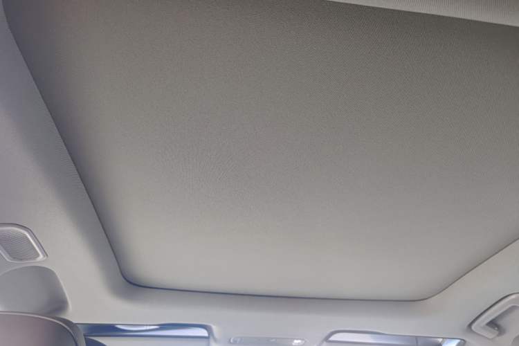 Used Lynk & Co 07 2024 EM-P 126 Long-Range Ultra Headliner