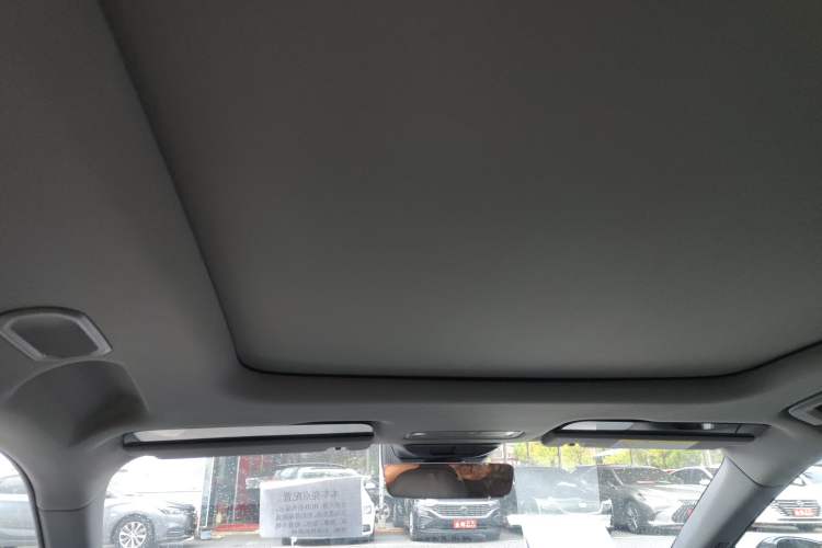 Used Lynk & Co 07 2024 EM-P 126 Long-Range Ultra Headliner