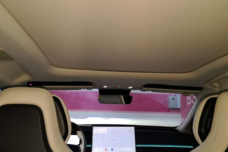 Used Lynk & Co 07 2024 EM-P 126 Long-Range Ultra Headliner