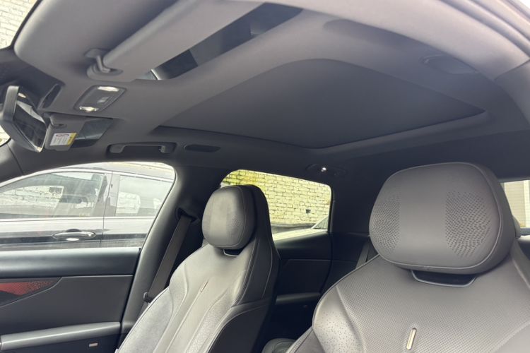 Used Lynk & Co 07 2024 EM-P 126 Long-Range Ultra Headliner