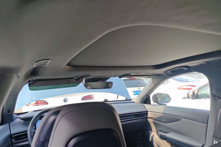 Used Lynk & Co 07 2024 EM-P 126 Long-Range Ultra Headliner
