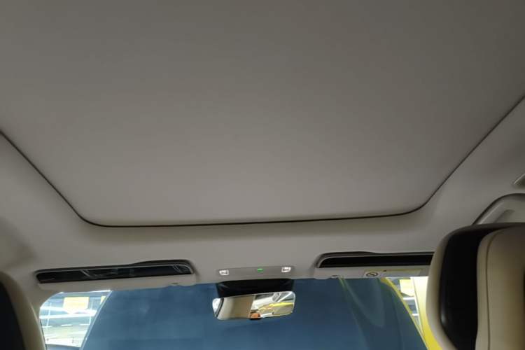 Used Lynk & Co 07 2024 EM-P 126 Long-Range Ultra Headliner