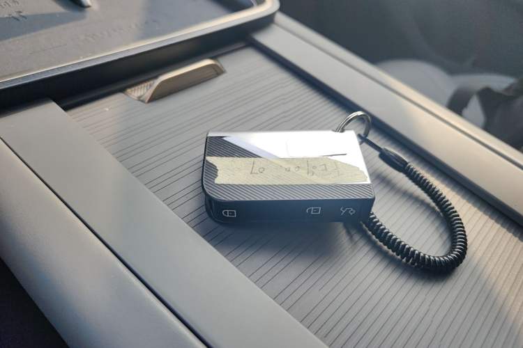Used Lynk & Co 07 2024 EM-P 126 Long-Range Ultra Interior 1