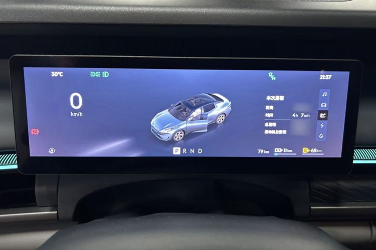 Used Lynk & Co 07 2024 EM-P 126 Long-Range Ultra Interior 3