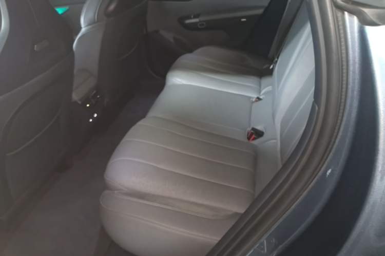 Used Lynk & Co 07 2024 EM-P 126 Long-Range Ultra Left Rear Seat