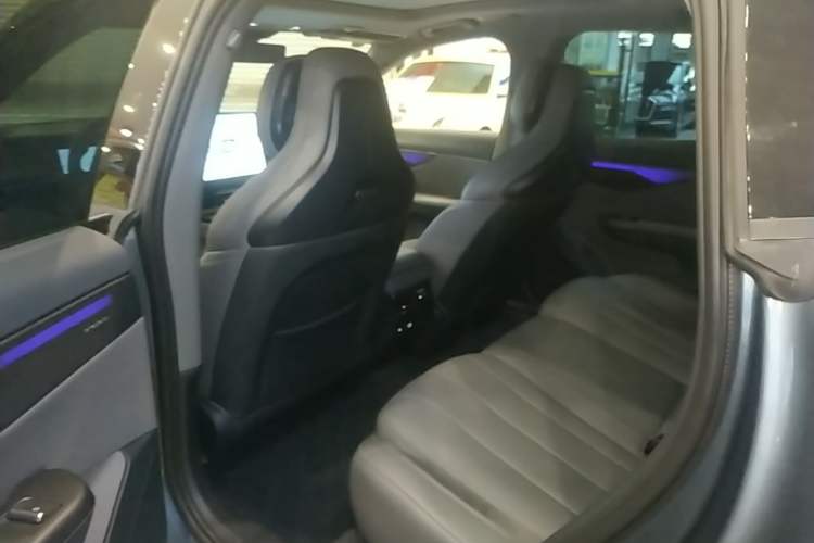 Used Lynk & Co 07 2024 EM-P 126 Long-Range Ultra Left Rear Seat