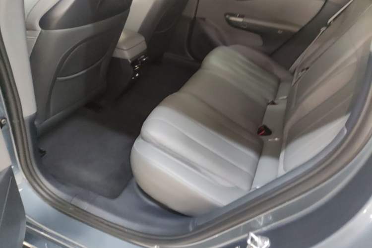 Used Lynk & Co 07 2024 EM-P 126 Long-Range Ultra Left Rear Seat