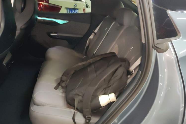 Used Lynk & Co 07 2024 EM-P 126 Long-Range Ultra Left Rear Seat