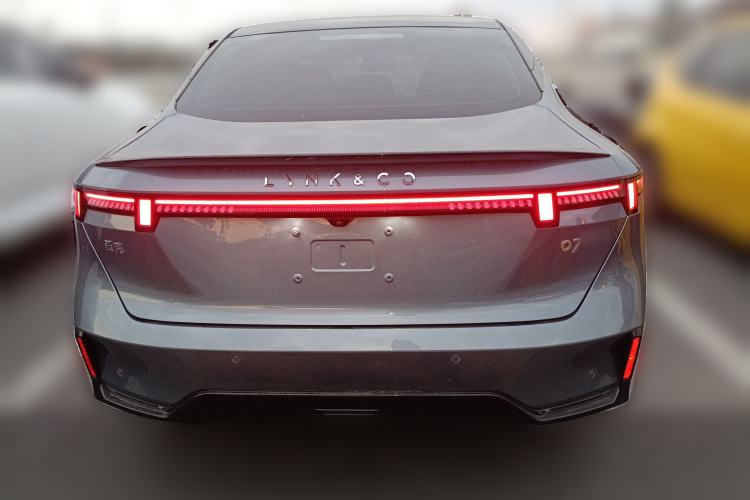 Used Lynk & Co 07 2024 EM-P 126 Long-Range Ultra Rear