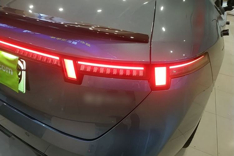 Used Lynk & Co 07 2024 EM-P 126 Long-Range Ultra Right Rear Taillight